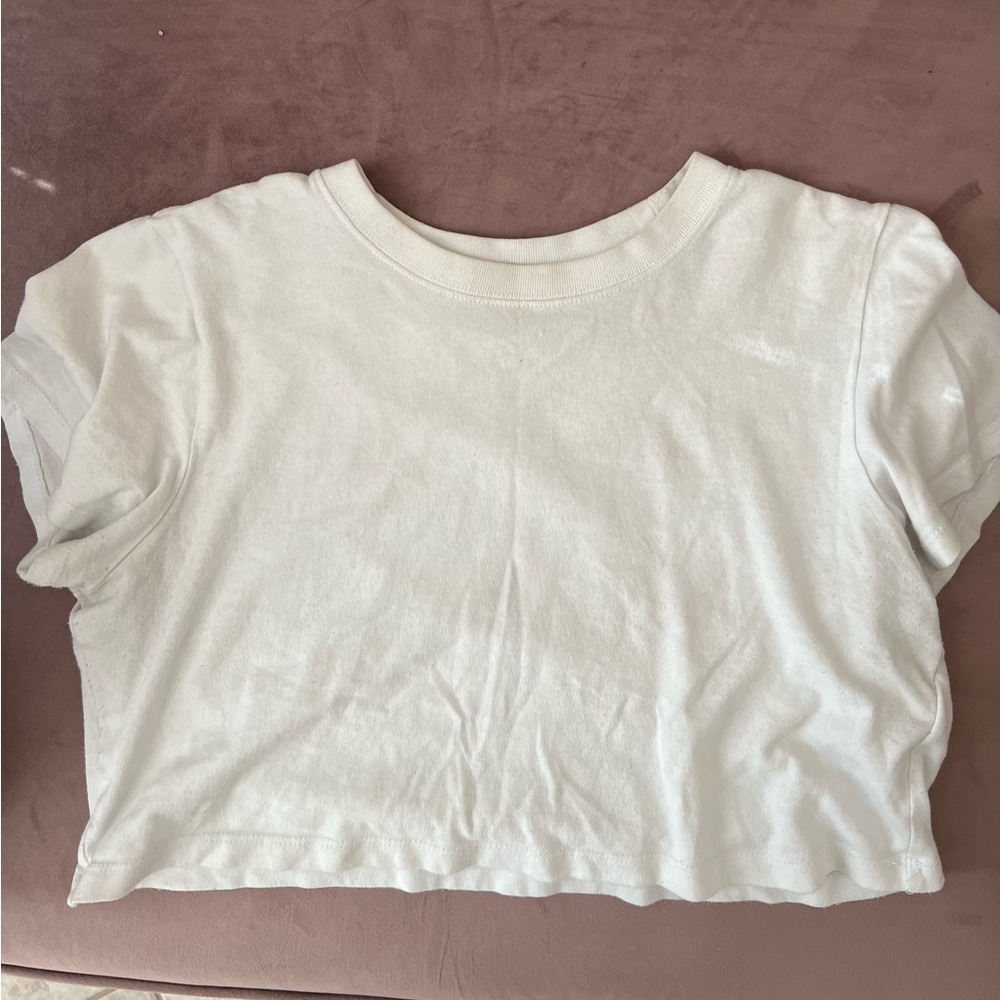urban outfitters white crop tee